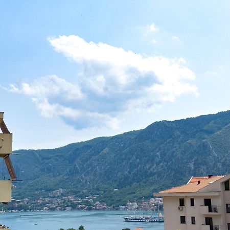 Animil 1 Apartment Kotor Bagian luar foto